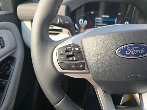 New 2026 Ford Explorer Active AWD/4WD image 31