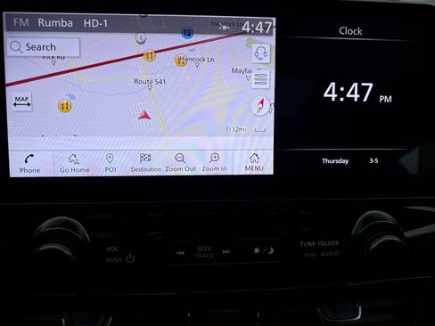 Used 2024 Nissan Armada SL w/ Captain's Chairs Package image 15