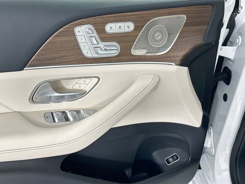 New 2026 Mercedes-Benz GLS 450 4MATIC image 18