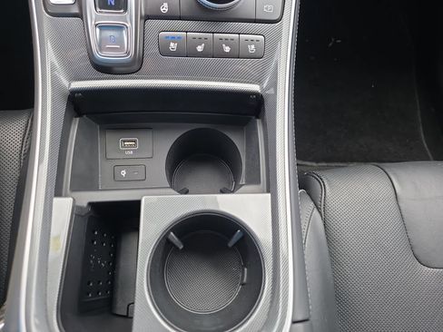 Used 2021 Hyundai Santa Fe Limited AWD/4WD image 29
