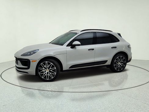 Used 2024 Porsche Macan S AWD/4WD image 15