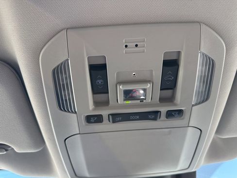 Used 2022 Toyota Highlander Platinum image 15