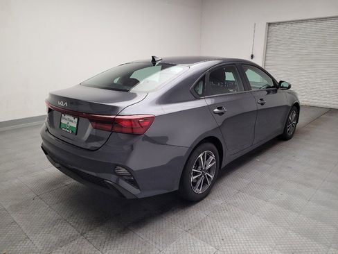Used 2024 Kia Forte LXS FWD image 9