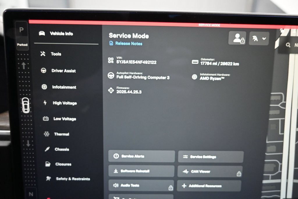 Used 2022 Tesla Model S AWD/4WD image 14