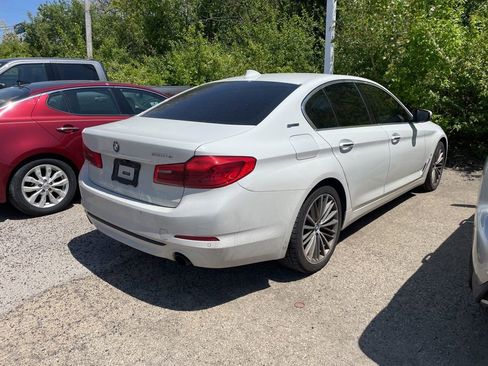 Used 2018 BMW 530e xDrive AWD/4WD image 2