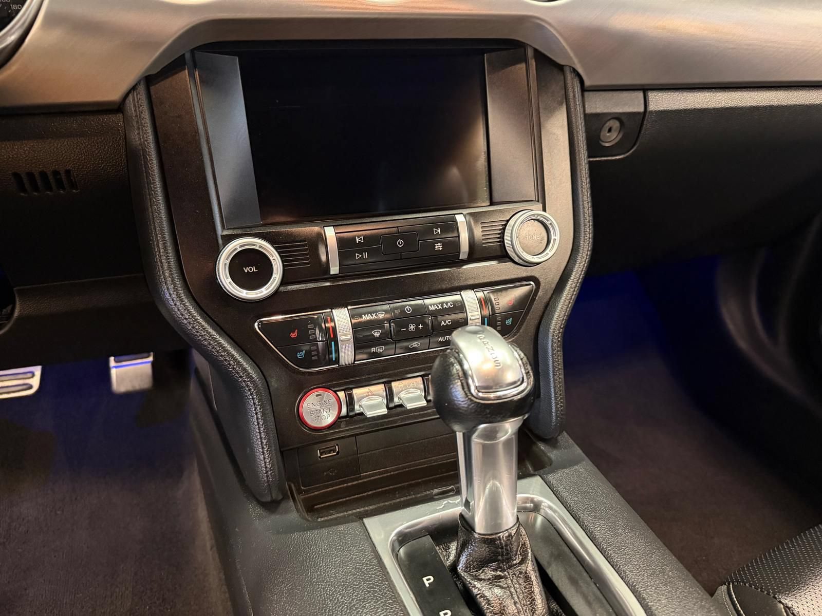 Used 2021 Ford Mustang Premium RWD image 9