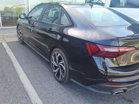Used 2023 Volkswagen Jetta GLI Autobahn image 8