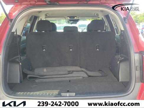 Certified 2023 Kia Sorento LX FWD image 11