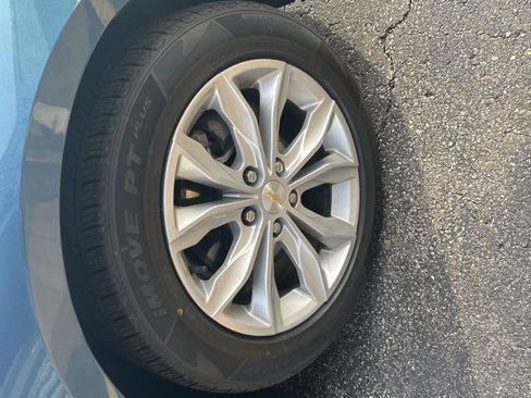 Used 2025 Chevrolet Malibu LT image 33