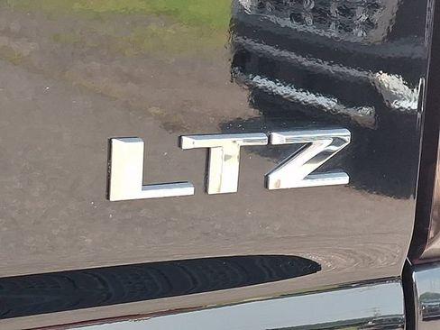 Certified 2024 Chevrolet Silverado 2500 LTZ w/ LTZ Convenience Package AWD/4WD image 29