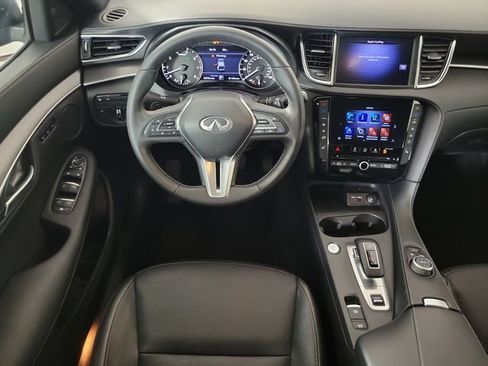 Certified 2025 INFINITI QX55 Luxe w/ Cargo Package AWD/4WD image 11