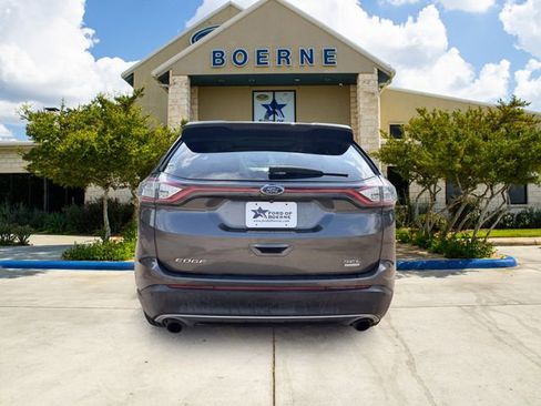 Used 2017 Ford Edge SEL w/ Equipment Group 201A image 4