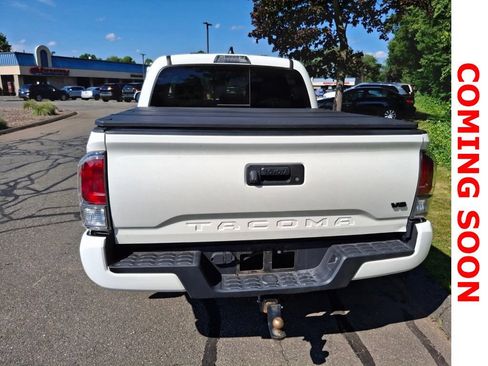 Used 2023 Toyota Tacoma TRD Sport AWD/4WD image 5