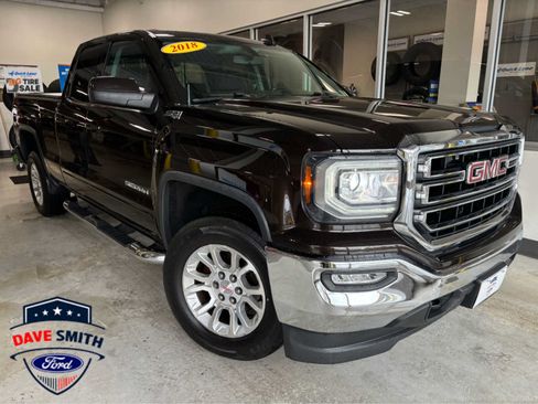 Used 2018 GMC Sierra 1500 SLE w/ SLE Value Package AWD/4WD image 1