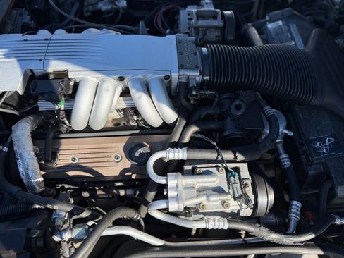 Used 1990 Chevrolet Corvette Convertible image 10