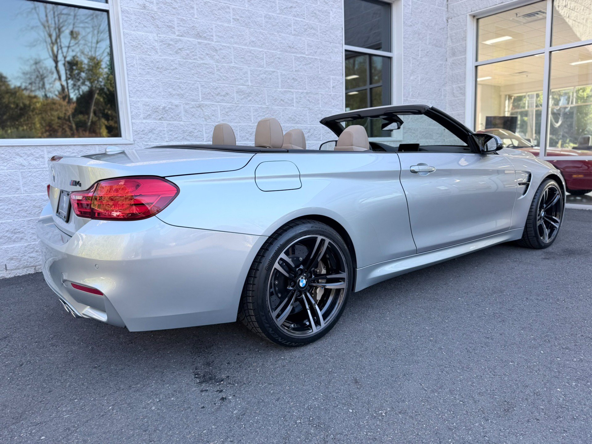 Used 2015 BMW M4 Convertible RWD image 37