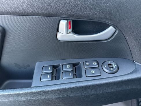Used 2016 Kia Sportage LX AWD/4WD image 12