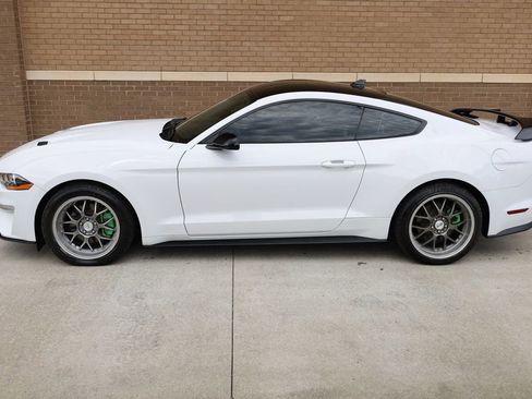 Used 2021 Ford Mustang Coupe w/ Equipment Group 101A image 3