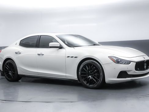 Used 2014 Maserati Ghibli S Q4 AWD/4WD image 29