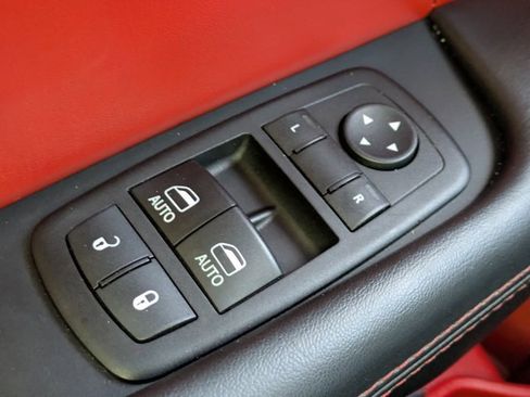 Used 2015 Dodge Challenger R/T Scat Pack w/ Leather Interior Group image 14