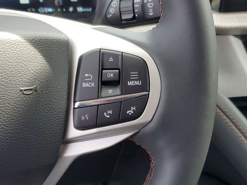New 2026 Ford Explorer Active AWD/4WD image 16