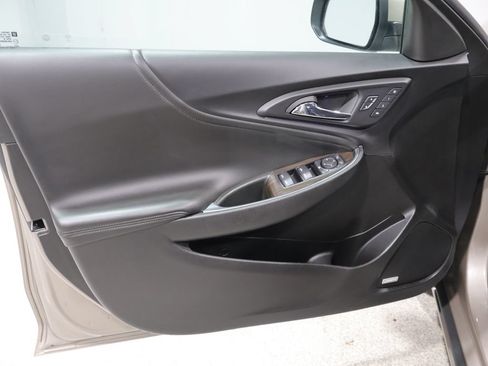 Used 2024 Chevrolet Malibu LT FWD image 13