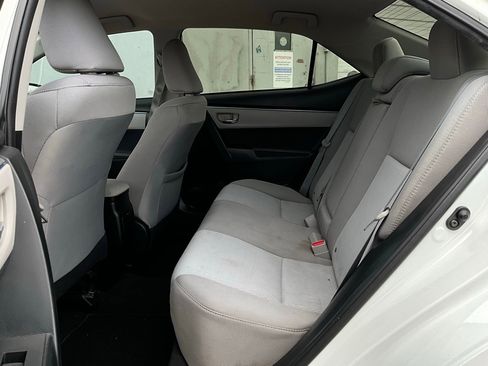 Used 2016 Toyota Corolla LE image 11