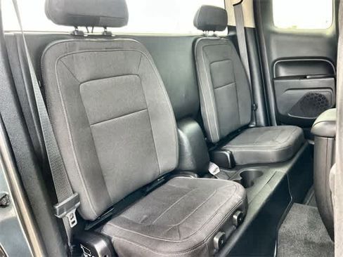 Used 2015 GMC Canyon SLE w/ SLE Convenience Package image 14