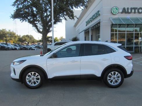 Used 2023 Ford Escape Active image 9