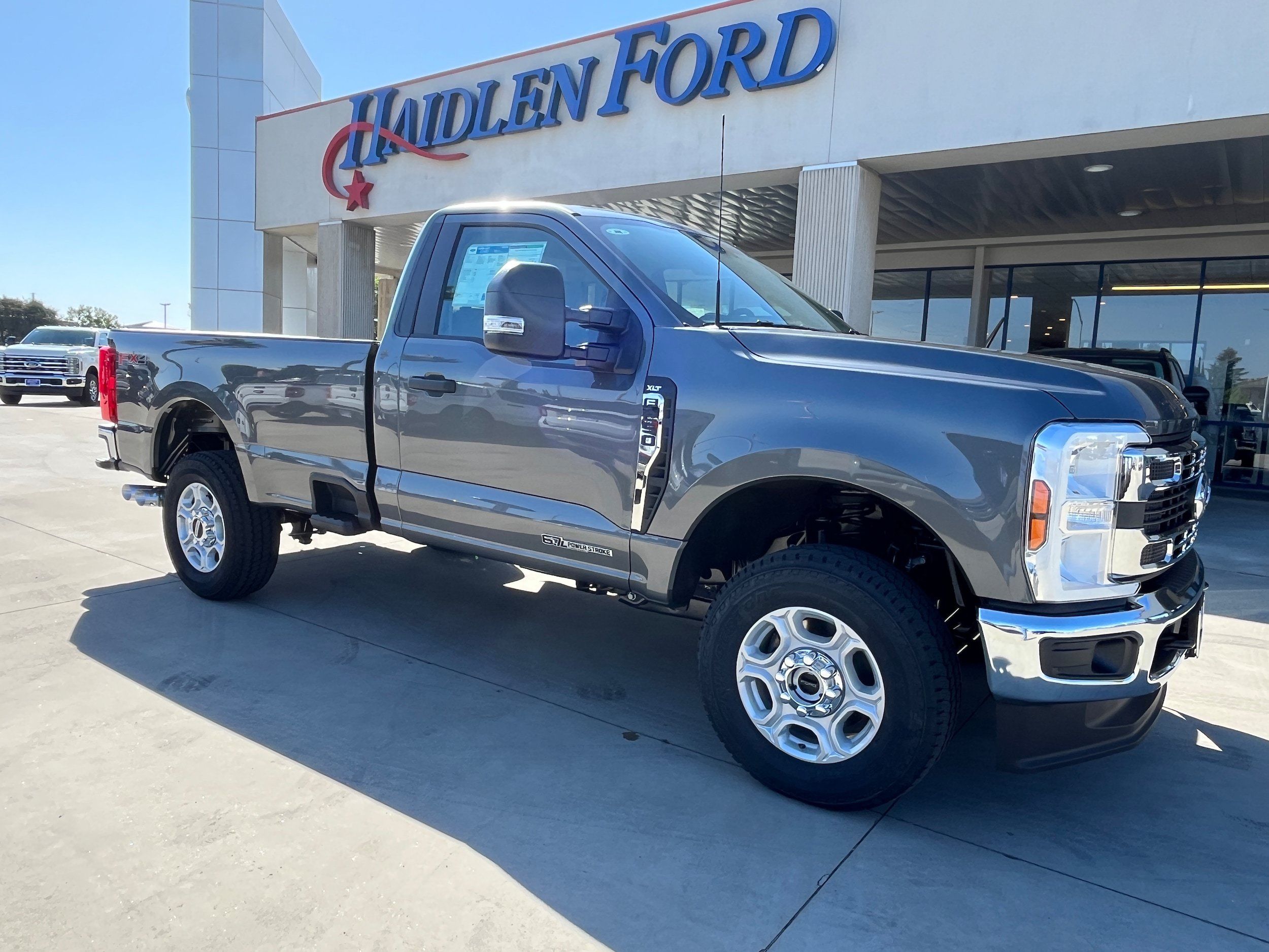 New 2026 Ford F250 XLT w/ FX4 Off-Road Package AWD/4WD image 1