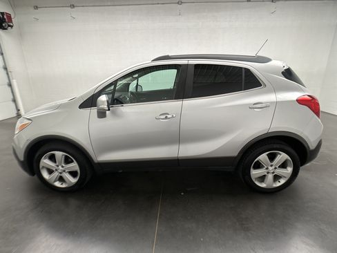 Used 2016 Buick Encore FWD image 5
