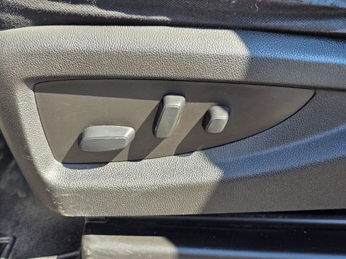 Used 2019 GMC Sierra 3500 SLE image 25