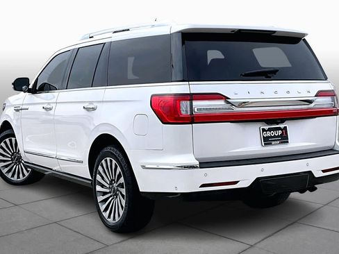 Used 2019 Lincoln Navigator Reserve image 10