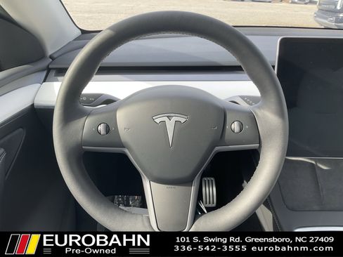 Used 2024 Tesla Model Y Performance image 13