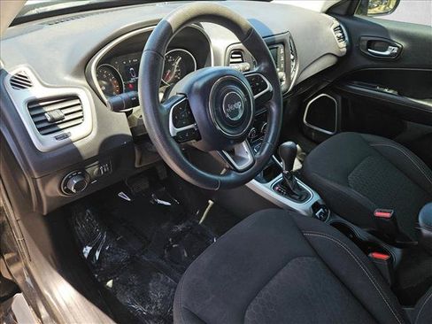 Used 2018 Jeep Compass Sport AWD/4WD image 9