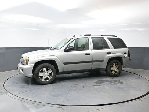 Used 2005 Chevrolet TrailBlazer LS w/ LS Preferred Equipment Group AWD/4WD image 7