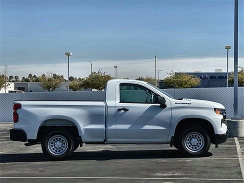 Used 2025 Chevrolet Silverado 1500 W/T image 4