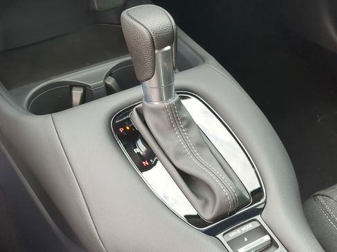 Certified 2025 Honda HR-V LX image 29