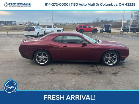 Used 2022 Dodge Challenger R/T image 3