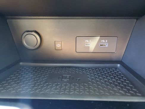 New 2025 Nissan Pathfinder SL image 18