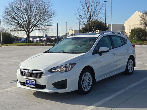 Used 2018 Subaru Impreza 2.0i Premium image 8