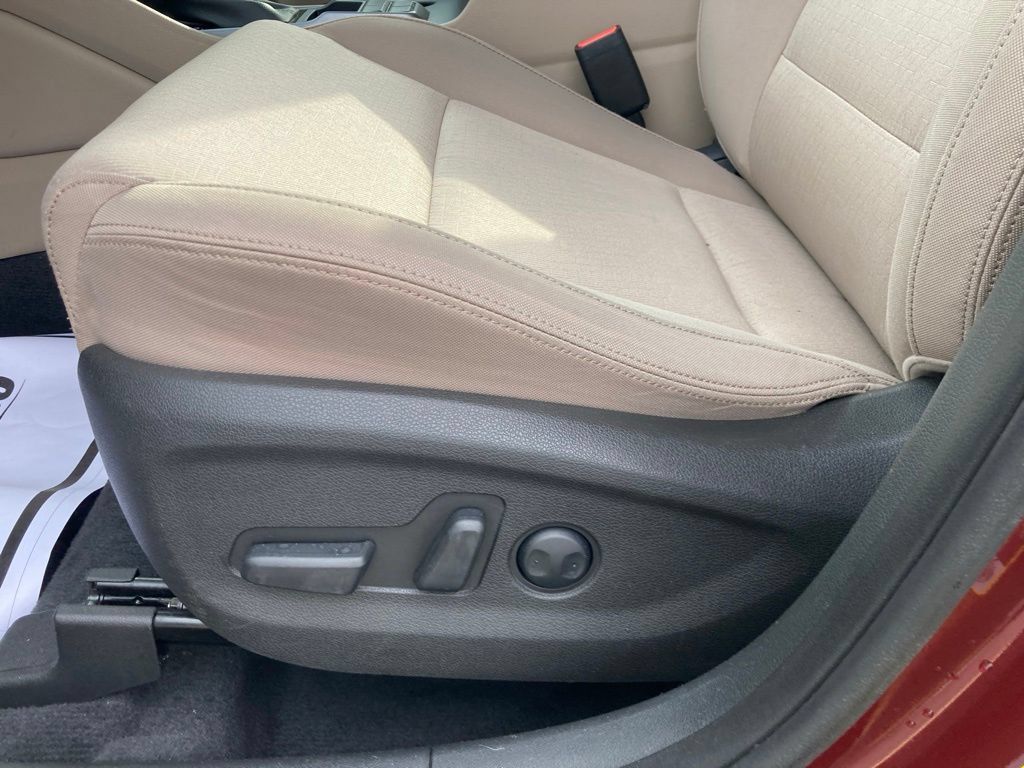 Used 2016 Hyundai Tucson Sport FWD image 4