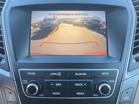 Used 2018 Hyundai Santa Fe Sport image 20