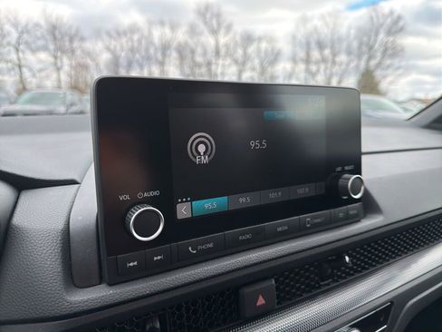 Certified 2024 Honda CR-V Sport image 29