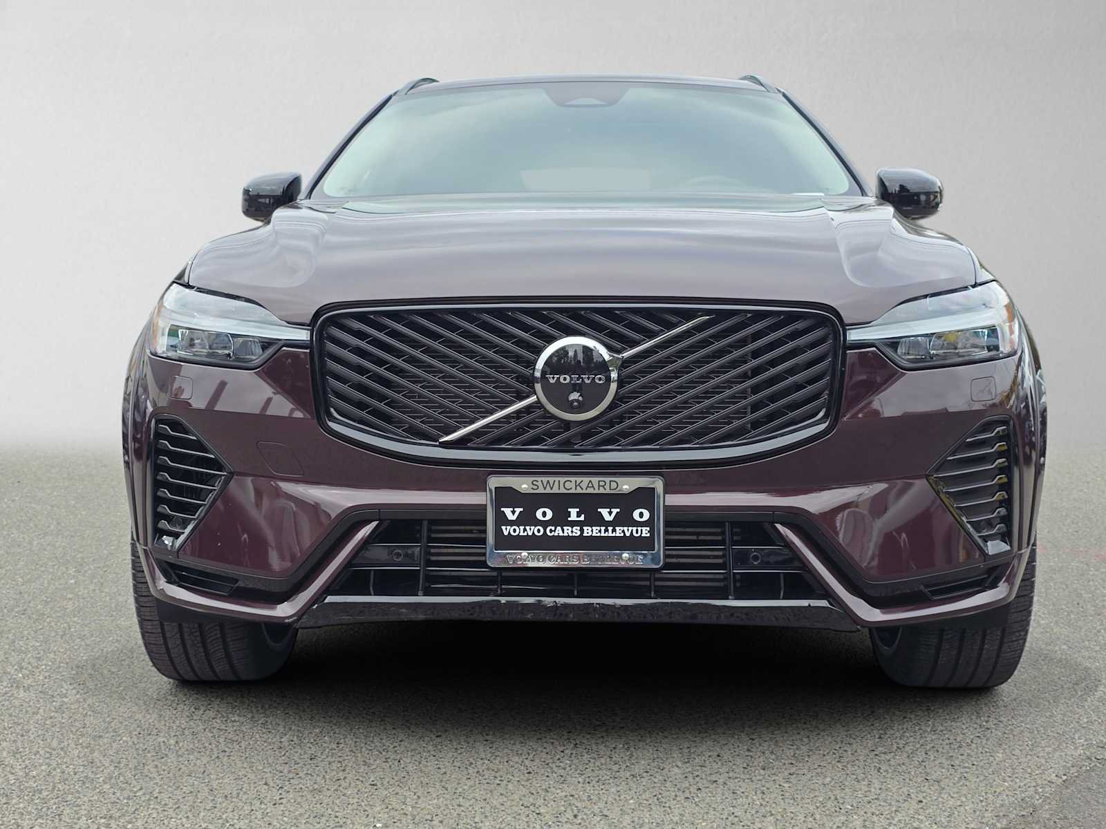 Certified 2026 Volvo XC60 T8 Ultra w/ Climate Package AWD/4WD image 9
