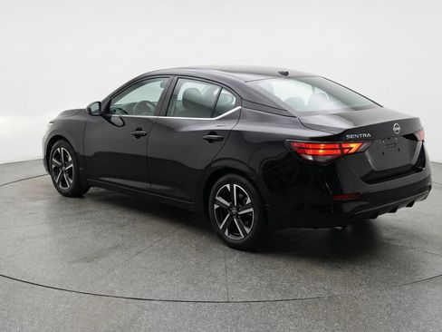 Used 2025 Nissan Sentra SV image 6