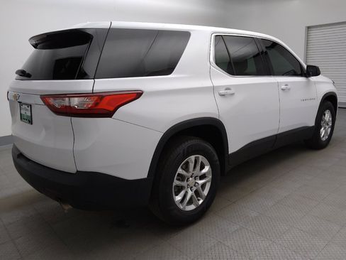 Used 2021 Chevrolet Traverse LS FWD image 10
