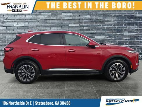 Used 2025 Buick Envision Preferred AWD/4WD image 7