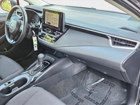 Used 2023 Toyota Corolla LE image 21