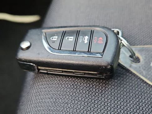 Used 2026 Toyota Corolla LE FWD image 28
